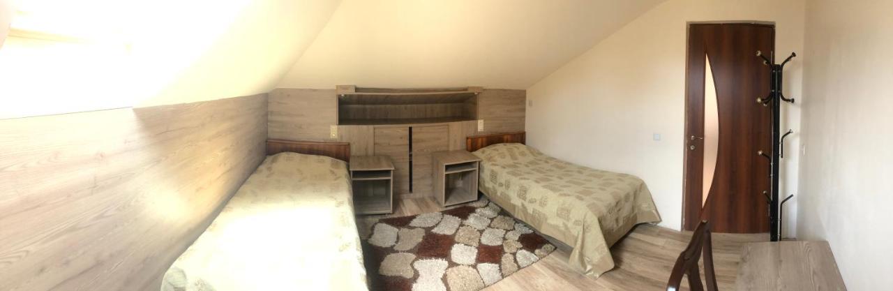 Chez Yvette Bed & Breakfast Garni Екстериор снимка