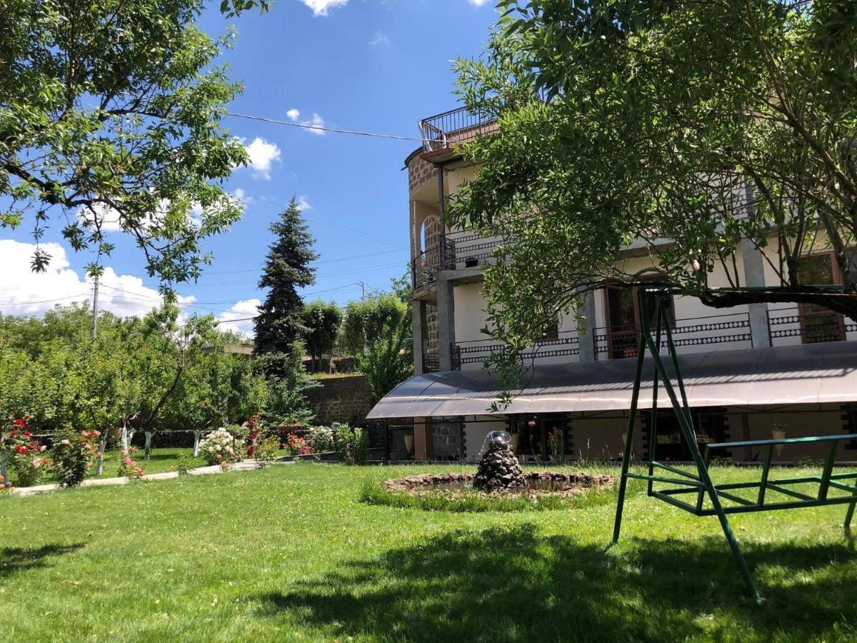 Chez Yvette Bed & Breakfast Garni Екстериор снимка