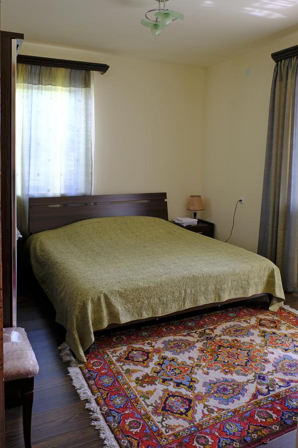 Chez Yvette Bed & Breakfast Garni Екстериор снимка